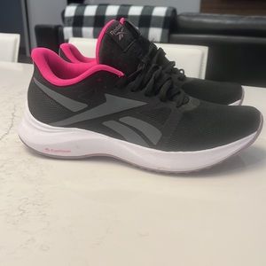 7.5 Reebok Womens. Worn Once.   Didn’t fit.
